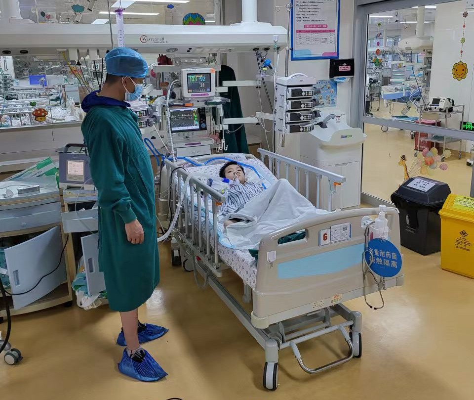 跨省救护车出租公司